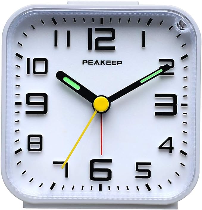 Peakeep 3D Numbers No Tick-Tock Analog Alarm Clock by PEAKEEP