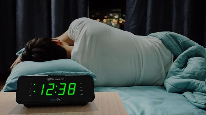 Emerson SmartSet Dual Alarm Clock Radio - Image 6