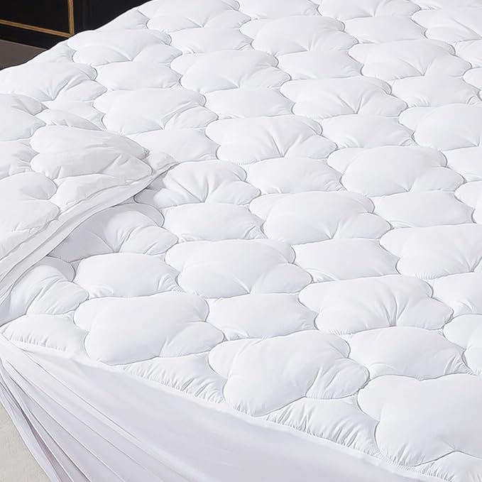 WhatsBedding Full Mattress Pad, Fitted Full Mattress Protector Soft by WhatsBedding