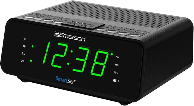 Emerson SmartSet Dual Alarm Clock Radio by Emerson