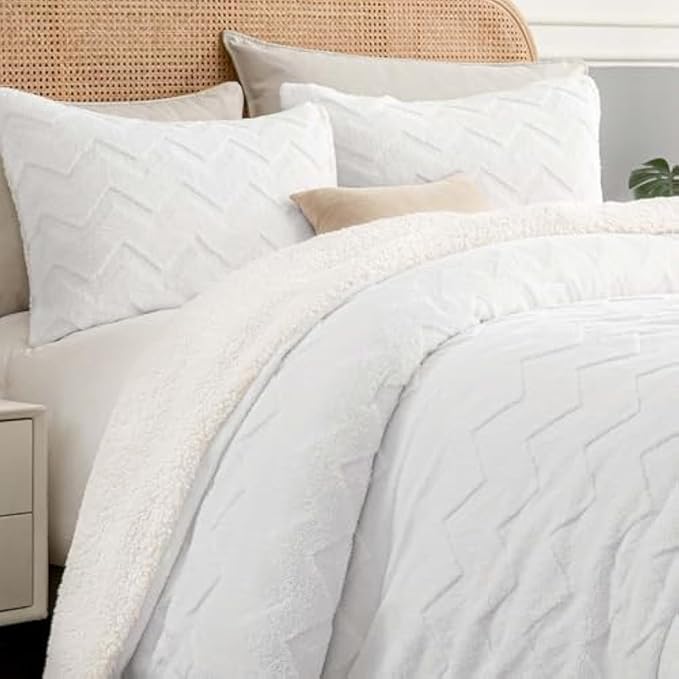 BEDELITE Fluffy Full Size Comforter Set by BEDELITE