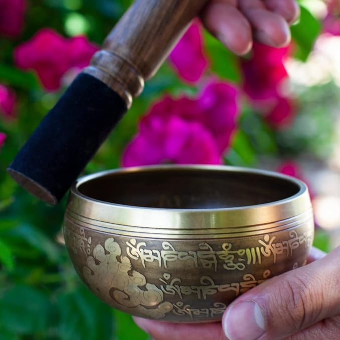 Tibetan Singing Bowl Set – Bronze Master Grade - Image 4