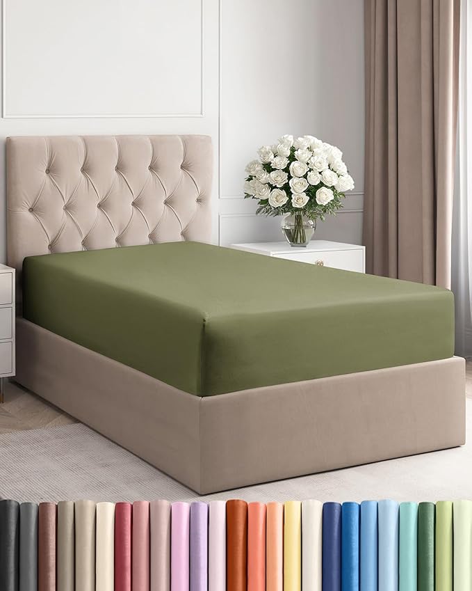 Twin XL Fitted Bed Sheet by CGKUnlimited