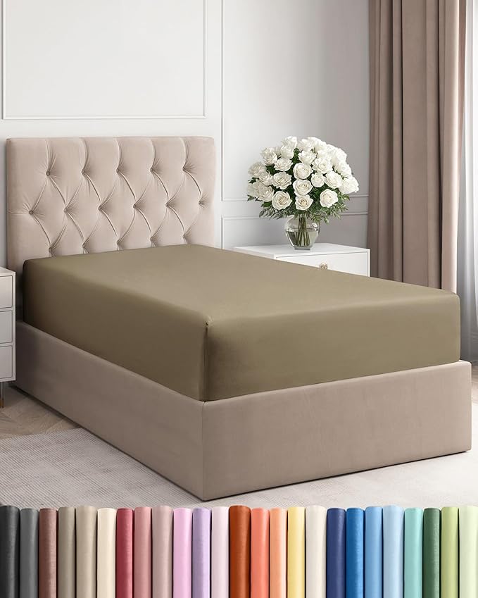 Twin XL Fitted Bed Sheet by CGKUnlimited