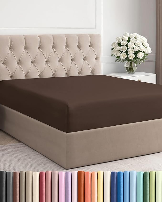 King Fitted Bed Sheet by CGKUnlimited