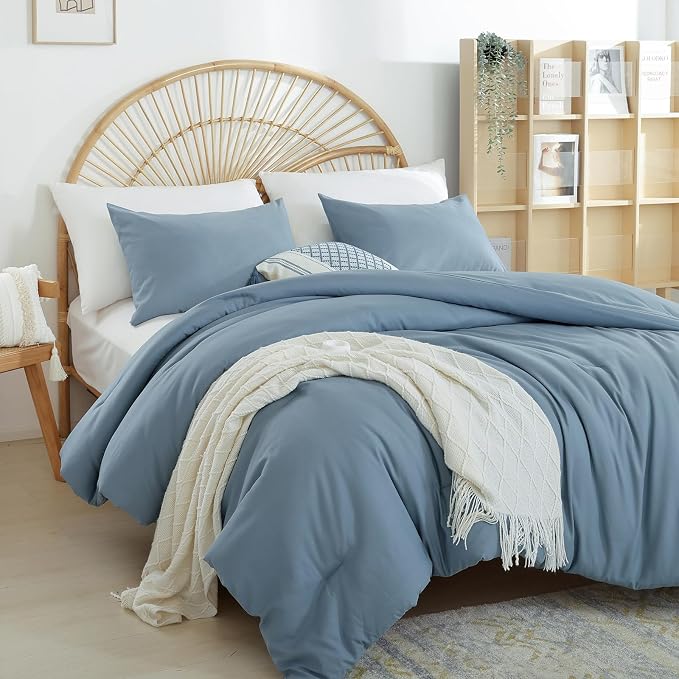 weigelia Dusty Blue Comforter Set King Size - Image 3