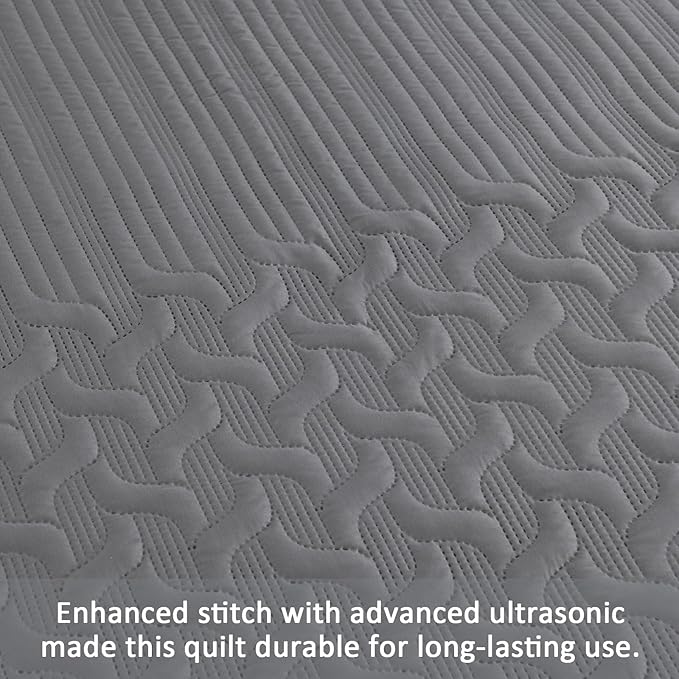 Yiran Grey Quilt Set King Size Lightweight Bedspread Ultrasonic Wave Pattern - Image 5