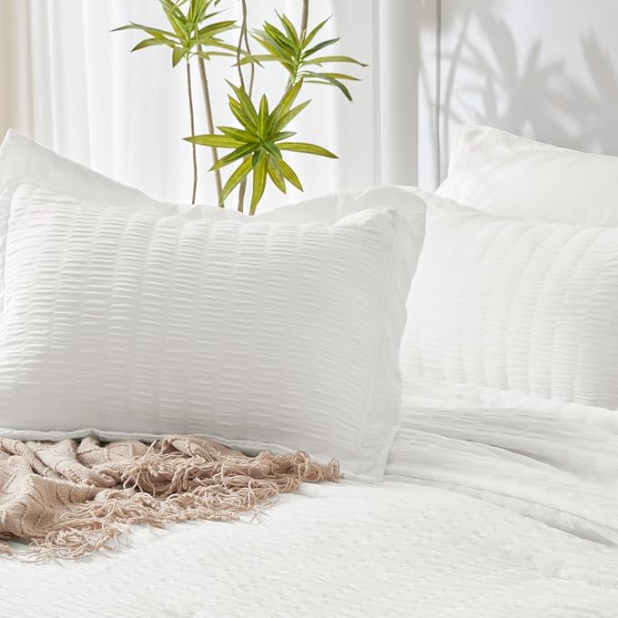 CozyLux Twin XL Seersucker Comforter Set - Image 9