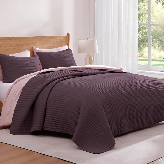 WRENSONGE Queen Quilt-3 Pieces Lightweight Bedspreads Italian Plum Queen Size - Image 2
