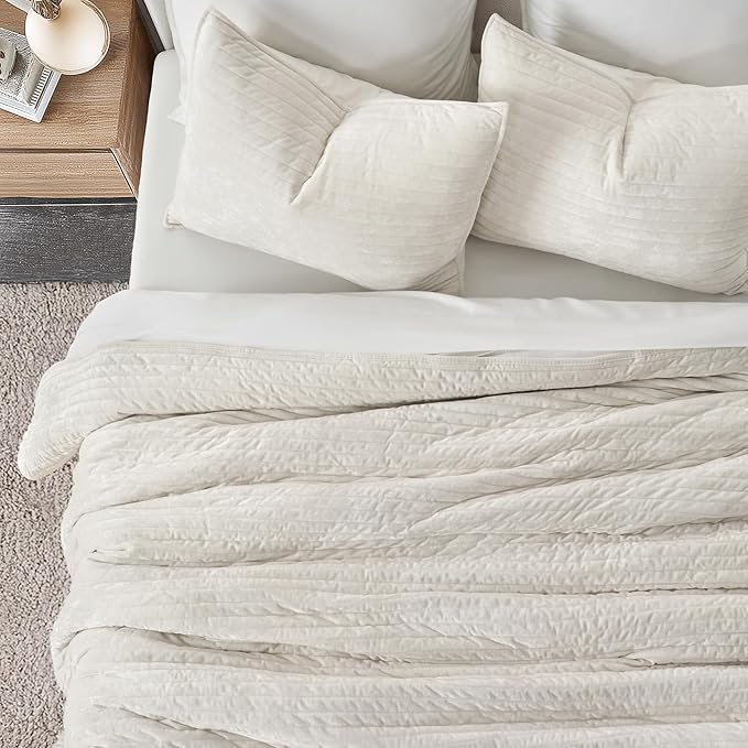 EVERGRACE Velvet Quilt Set Queen Size, Luxurious Soft Striped Channel Bedding - Image 3