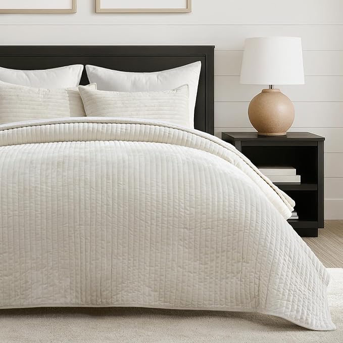 EVERGRACE Velvet Quilt Set California King 118'' x 106'', Luxurious Soft - Image 4