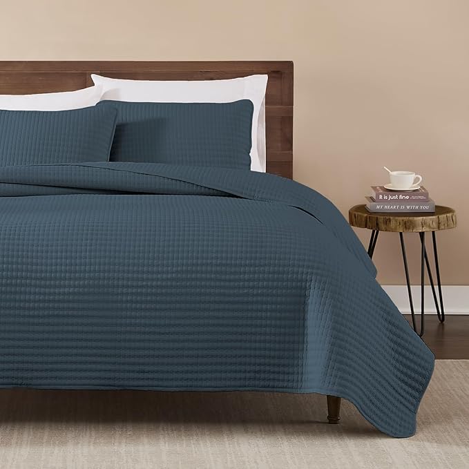 WRENSONGE King Size Quilt-3 Pieces Lightweight Navy Blue Bedspreads King Quilt - Image 4
