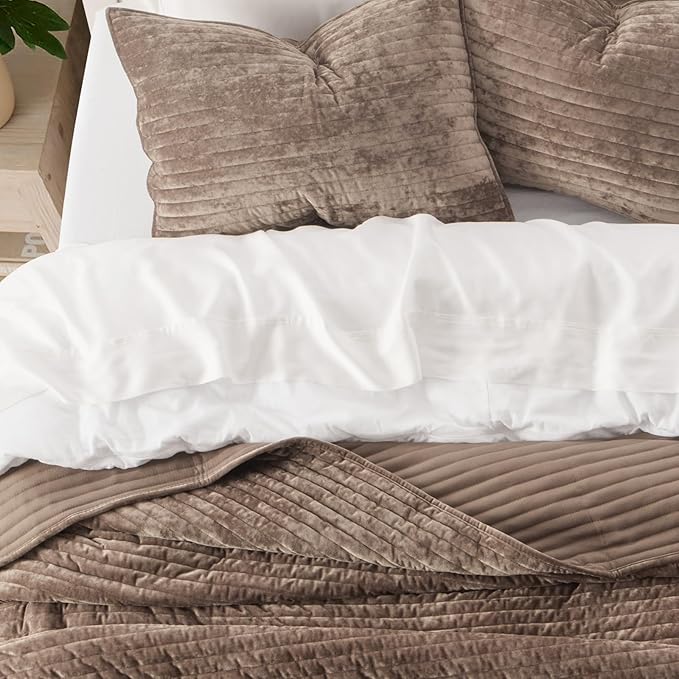 EVERGRACE Velvet Quilt Set Queen Size, Luxurious Soft Striped Channel Bedding - Image 3