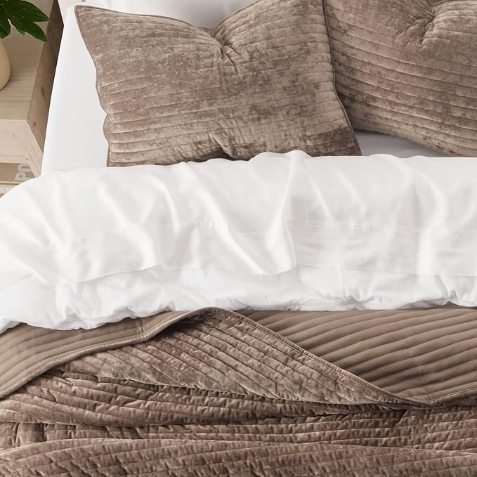 EverGrace Velvet Quilt Set King Size, Luxurious Soft Striped Channel Bedding Set - Image 3