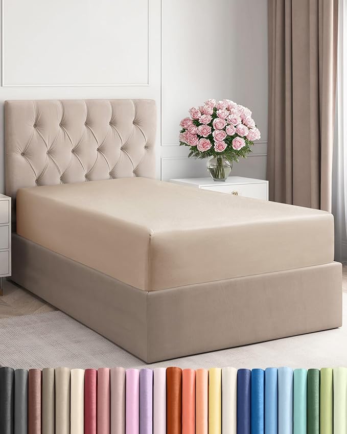 Twin XL Fitted Bed Sheet by CGKUnlimited