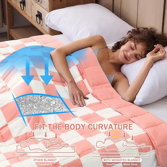Pink Checkered Weighted Blanket - Image 3
