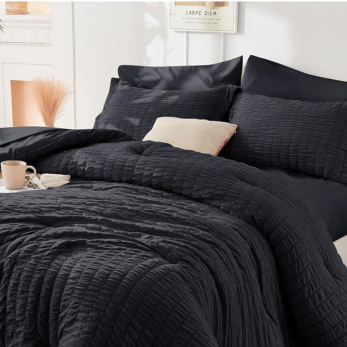 HYMOKEGE Black Duvet Cover Full Size, Ultra Soft 3-Piece Seersucker Duvet Cover - Image 4