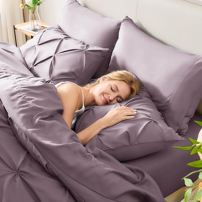 HIMEET Pintuck Bed in a Bag, 7 Pieces Queen Size Comforter Set Dusty Purple - Image 7