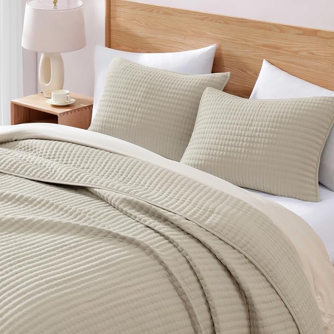 WRENSONGE Queen Quilt-3 Pieces Lightweight Bedspreads Light Oatmeal Queen Size - Image 2