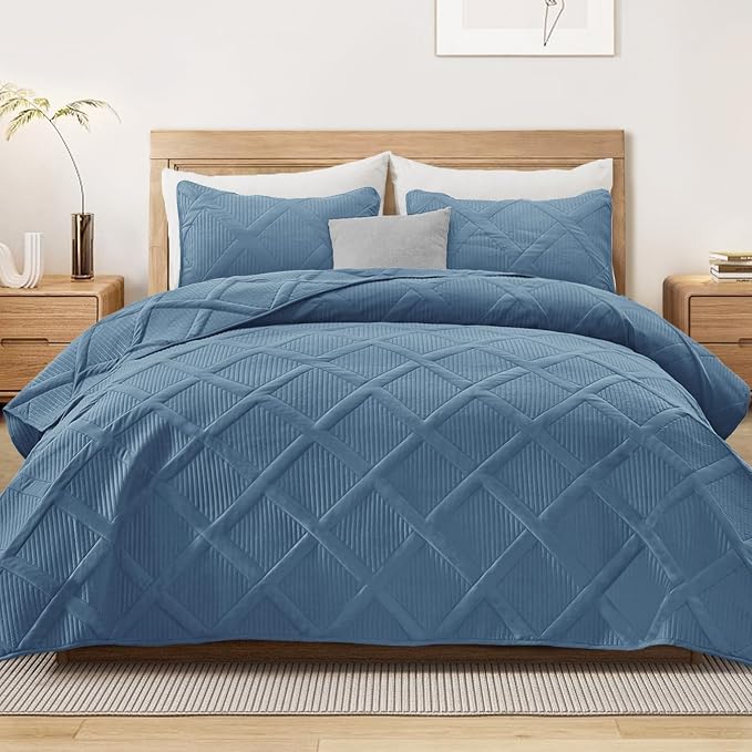 Exclusivo Mezcla King Size Quilt Set by ExclusivoMezcla