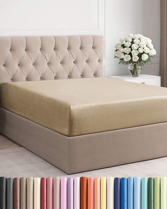 Queen Fitted Bed Sheet by CGKUnlimited