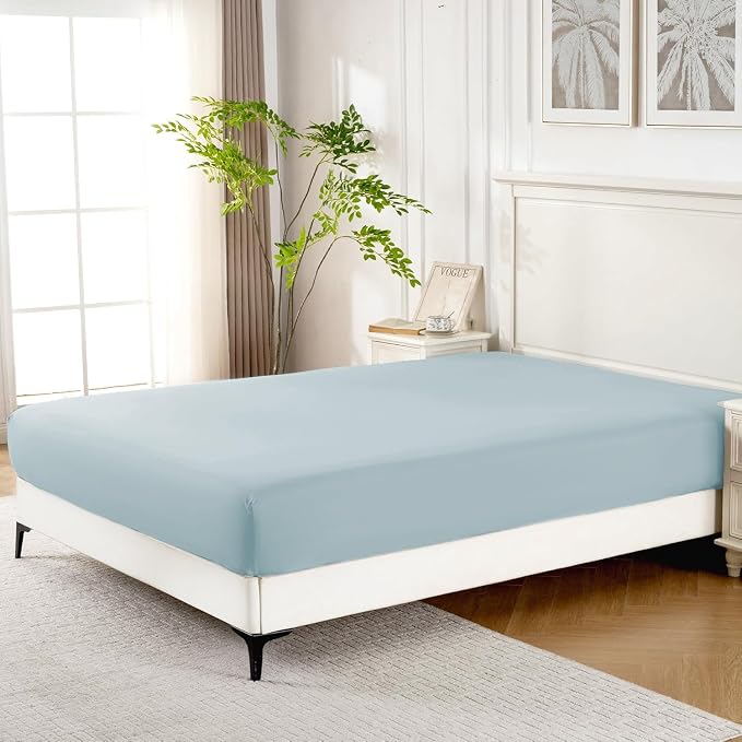 ROSE&RISY Light Blue King Fitted Sheet, Soft and Breathable - Image 2