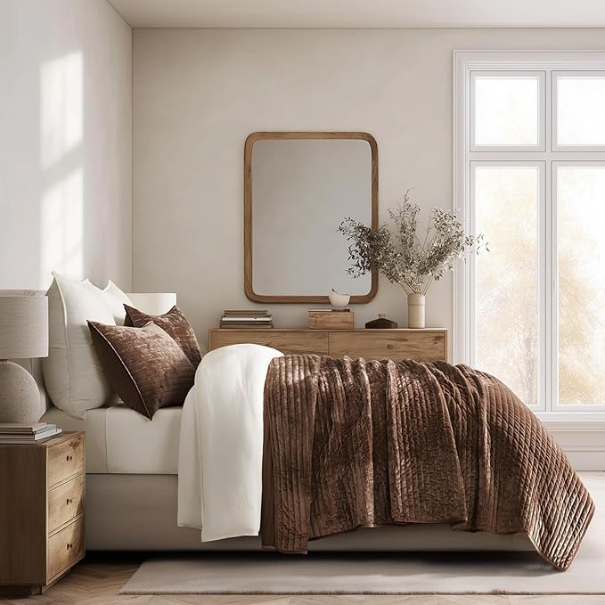 EVERGRACE Velvet Quilt Set Queen Size, Luxurious Soft Striped Channel Bedding - Image 3