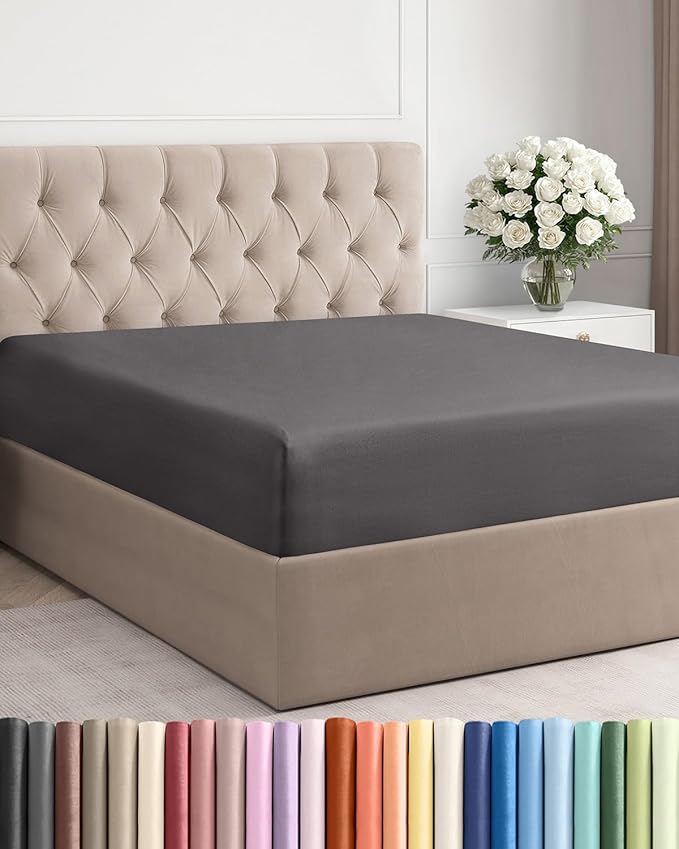 Queen Fitted Bed Sheet by CGKUnlimited