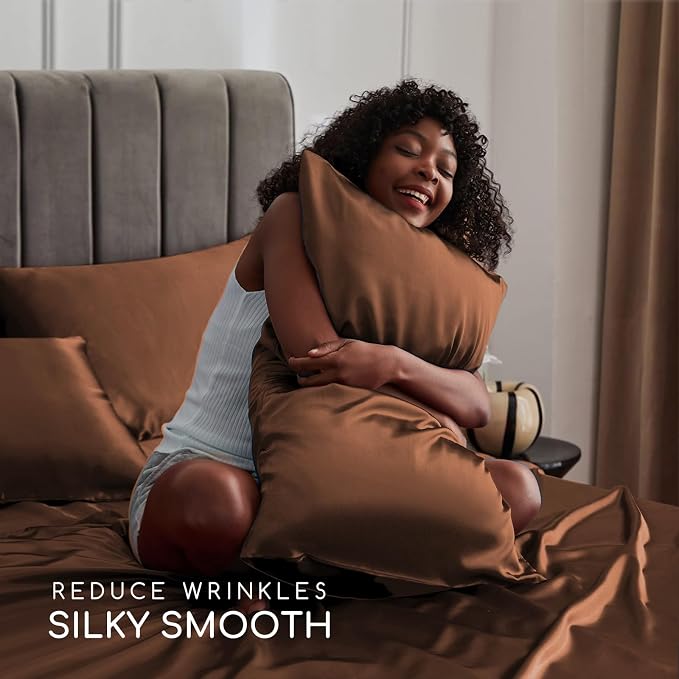 MR&HM Satin Bed Sheets, Full Size Sheets Set - Image 3