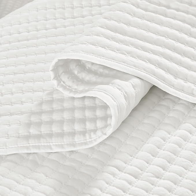 WRENSONGE White King Size Quilt Bedding Sets-3 Pieces Lightweight Bedspreads - Image 4