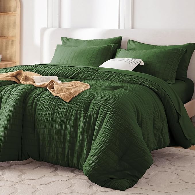 MUXHOMO 7 Pieces Queen Comforter Set, Seersucker Bed in a Bag Queen Size by MUXHOMO