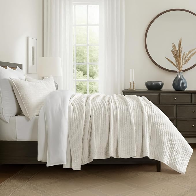 EVERGRACE Velvet Quilt Set Queen Size, Luxurious Soft Striped Channel Bedding - Image 5