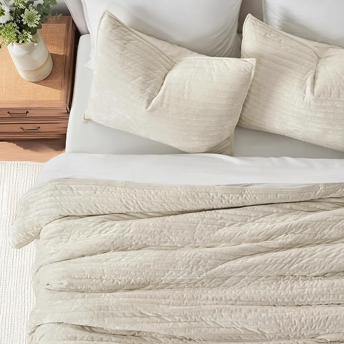 EVERGRACE Velvet Quilt Set King Size, Luxurious Soft Striped Channel Bedding Set - Image 2