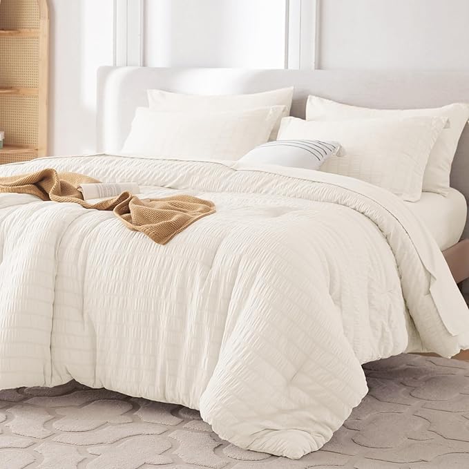 MUXHOMO 7 Pieces Queen Comforter Set, Seersucker Bed in a Bag Queen Size by MUXHOMO