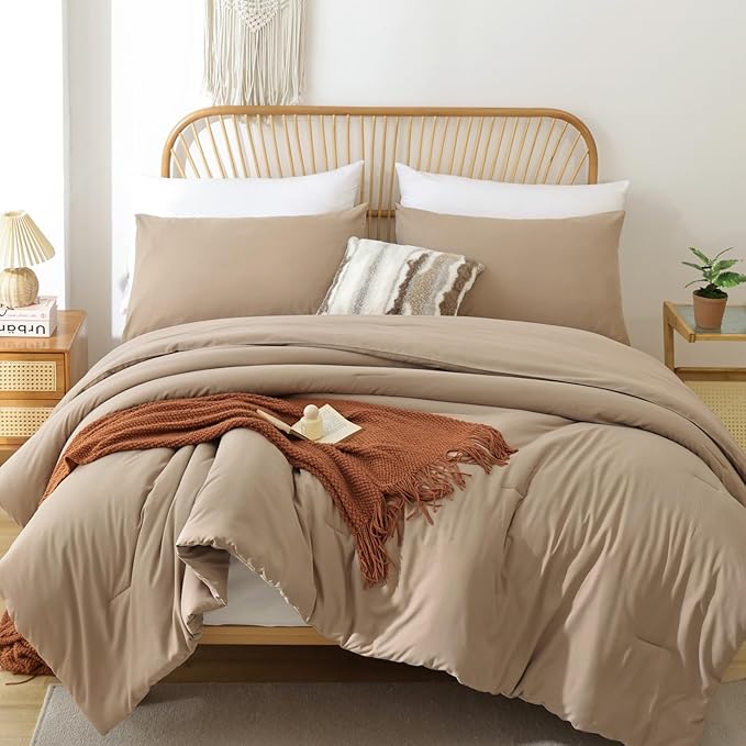ROSGONIA Twin/Twin XL Comforter Set by ROSGONIA