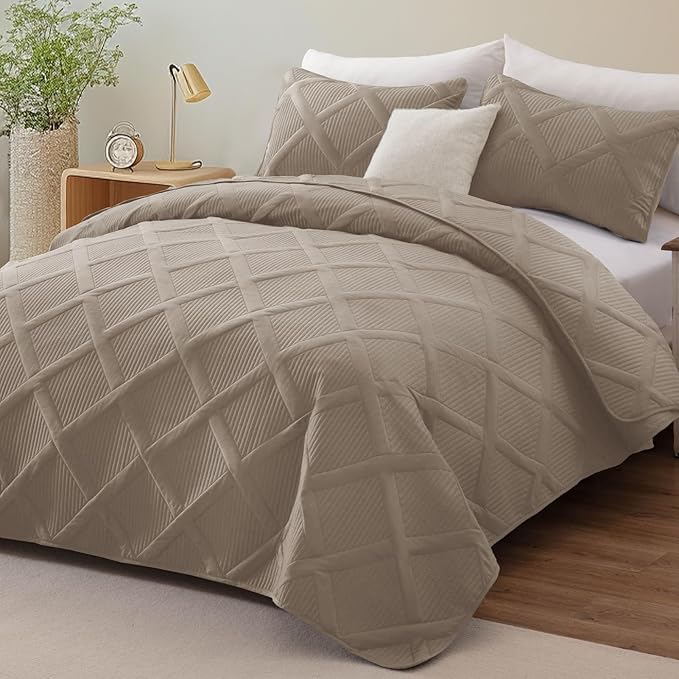 Exclusivo Mezcla King Size Quilt Set - Image 2
