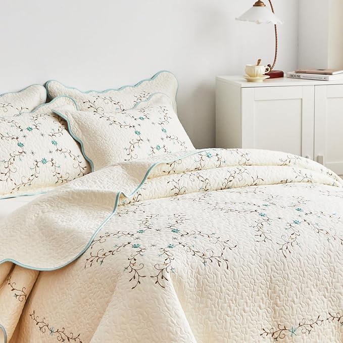 ROOMLIFE Quilt Set Queen Size 3D Floral Embroidery Pattern 3-Piece Cotton - Image 3