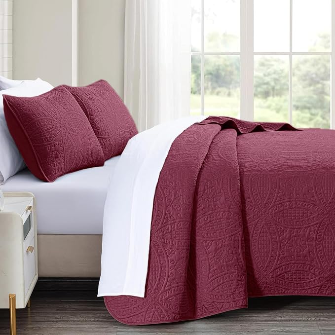 akkialla Burgundy King/Cal King Quilt Set, Ultrasonic Lightweight Bedspread - Image 4
