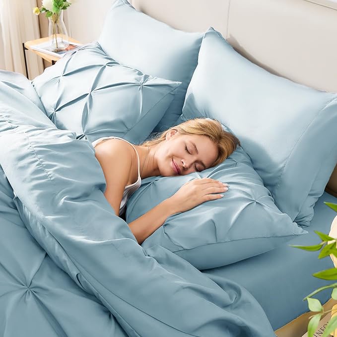 HIMEET Pintuck Bed in a Bag, 7 Pieces King Size Comforter Set Light Blue - Image 7