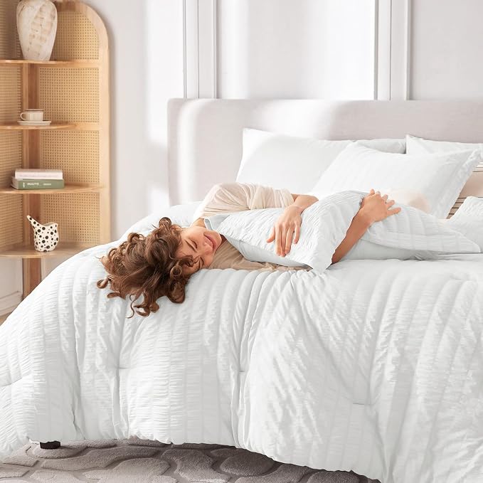 MUXHOMO 7 Pieces King Comforter Set, Seersucker Bed in a Bag King Size - Image 7