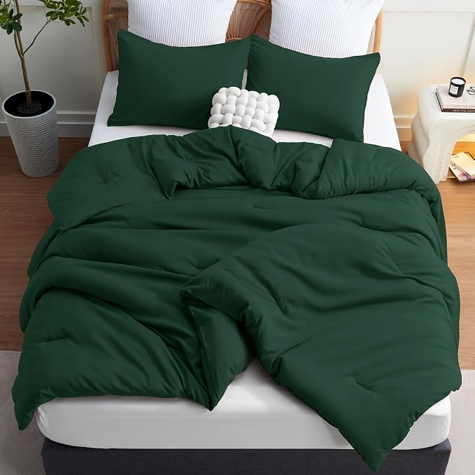 CozyLux Oversized King Comforter Set Emerald Green, 3 Pieces 120x98 Solid - Image 6