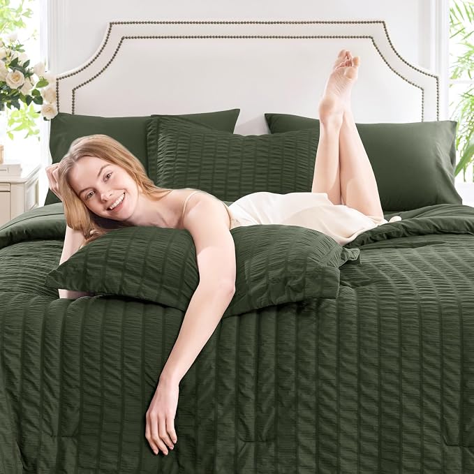 CozyLux King Size Comforter Set Dark Green Seersucker 7 Pieces Bed in a Bag - Image 7