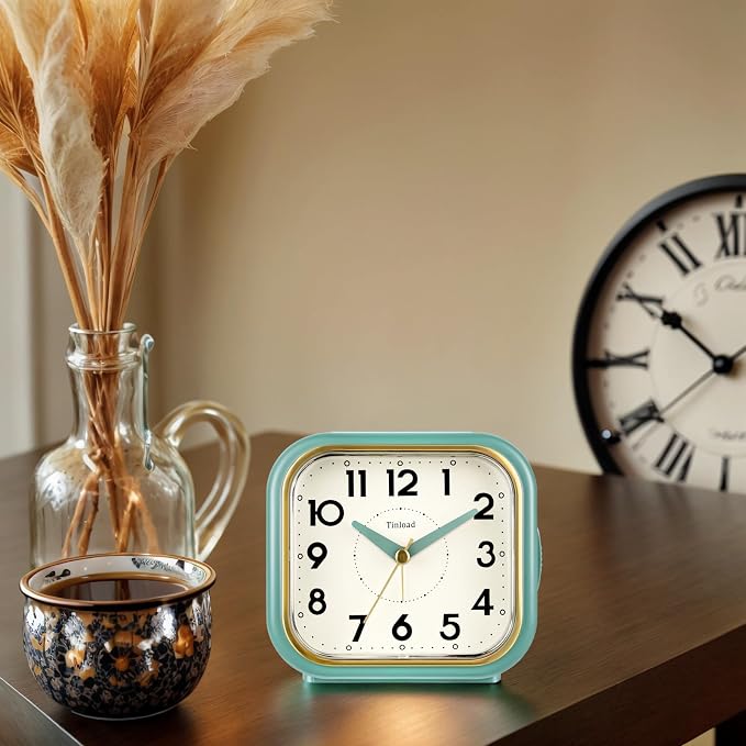 Tinload 4.3" Vintage Retro Analog Alarm Clock, Super Silent Non Ticking Clock - Image 2