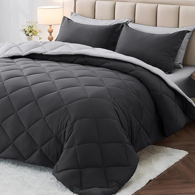 MUXHOMO 7 Pieces Oversized Queen Comforter Set, Reversible Bed in a Bag by MUXHOMO