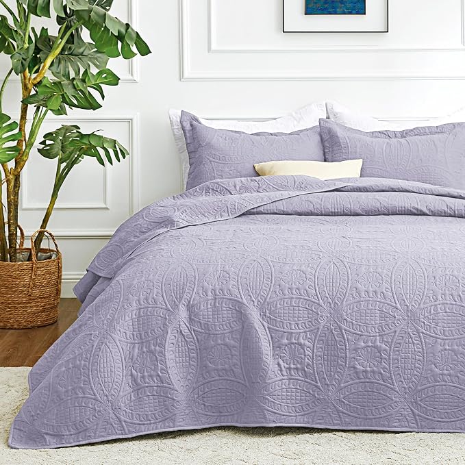 Love's cabin Oversized King Size Quilt Bedding Set Lavender Bedspreads by Lovescabin