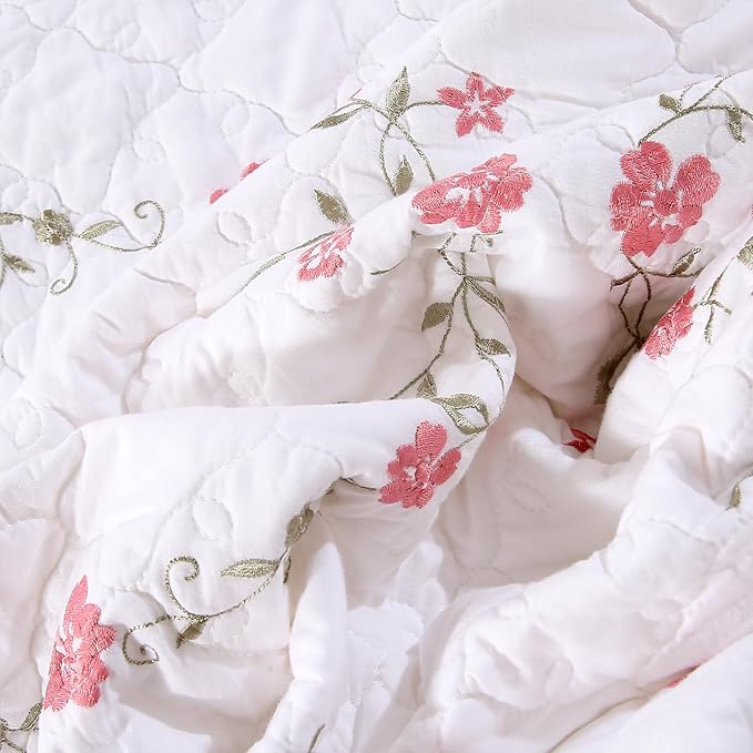 Quilt Set Circular Floral 3D Embroidery Pattern 3 PCS 100% Cotton Reversible - Image 3