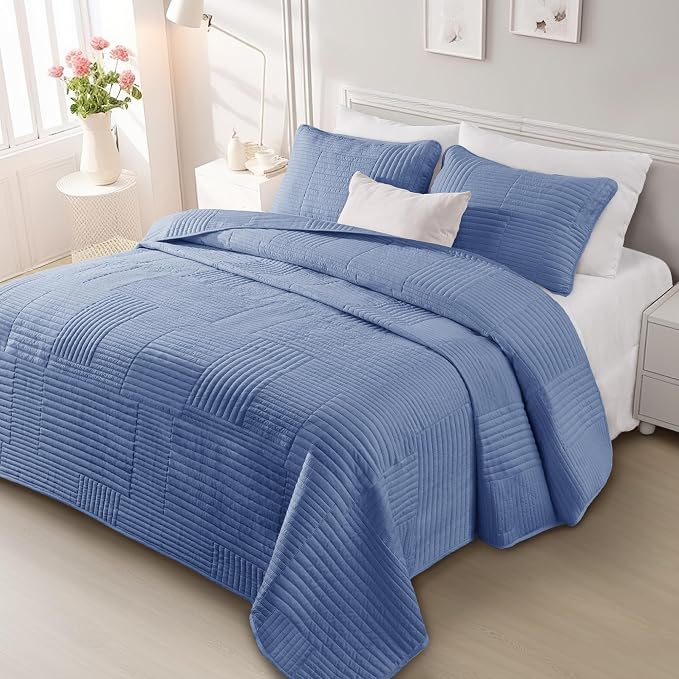 Whale Flotilla Ultra Soft Twin Quilt Bedding Set, Lightweight Microfiber Bluish by WHALEFLOTILLA