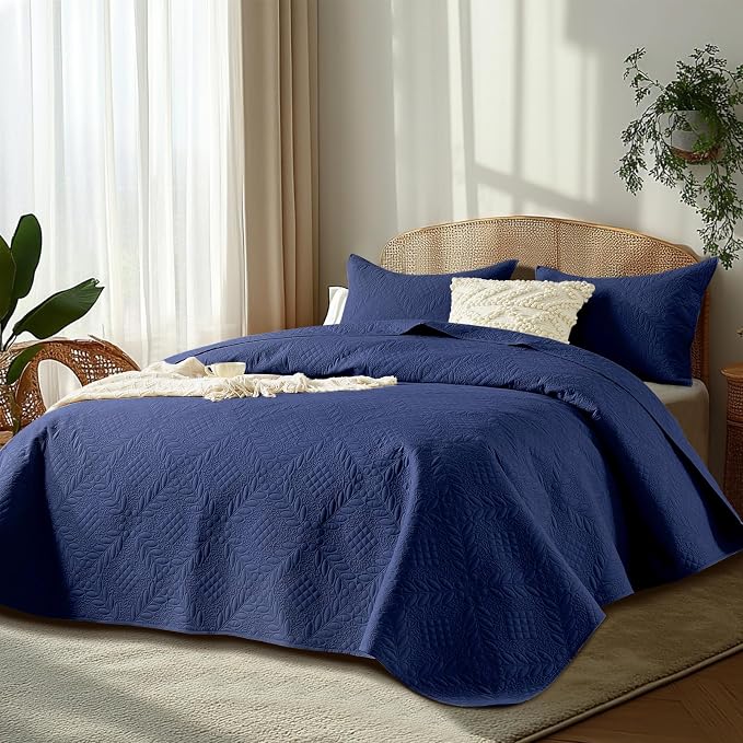 FLYMME Full Queen Quilt Bedding Set, Lightweight Navy Blue Bedspreads, Vintage - Image 2