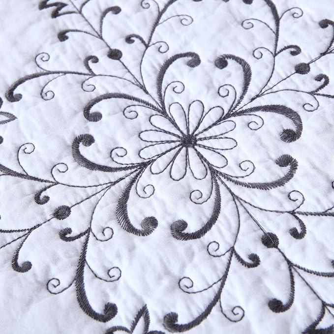 ROOMLIFE Quilt Set Full Size 3D Floral Embroidery Pattern 3-Piece Cotton - Image 5