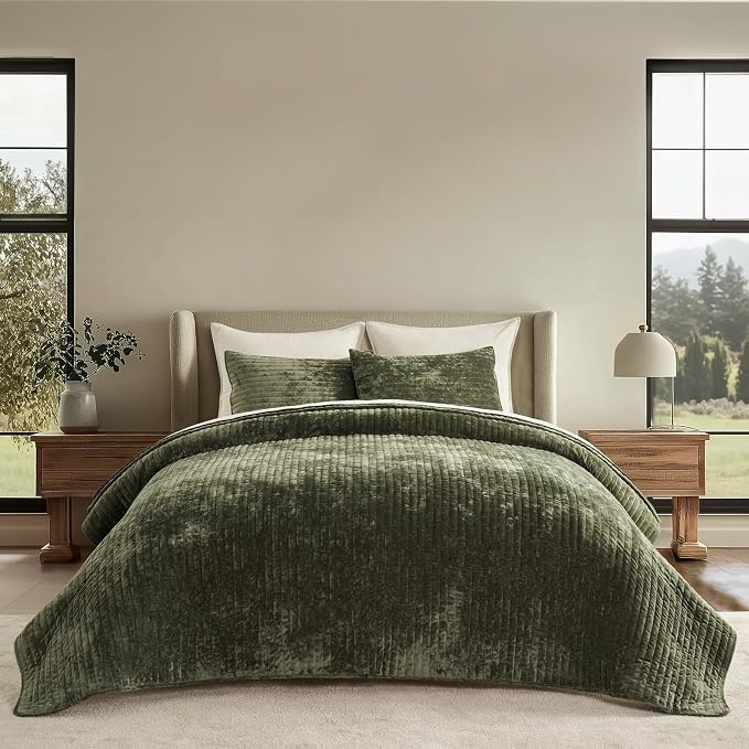 EVERGRACE Velvet Quilt Set Queen Size, Luxurious Soft Striped Channel Bedding by EverGrace